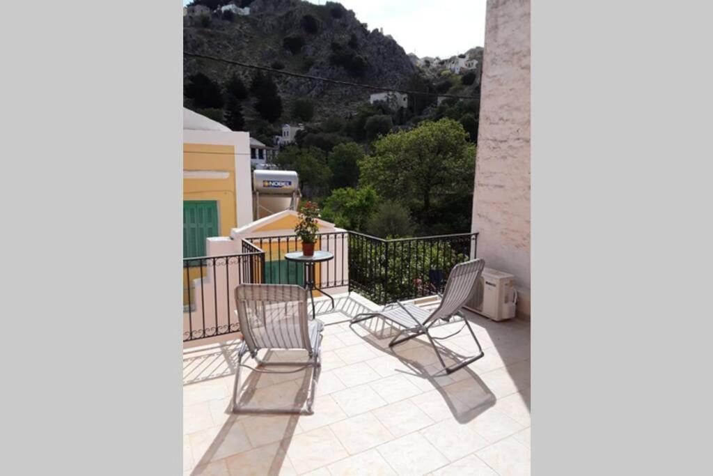 Ferienwohnung Giorgina'S House Symi Exterior foto
